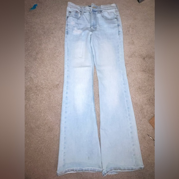 Aeropostale Light Wash Flare Jeans - Picture 1 of 3